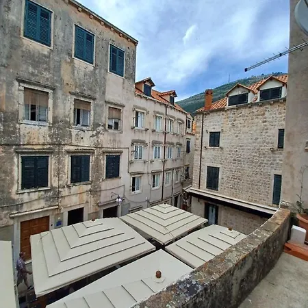 Placeta & Apartment *