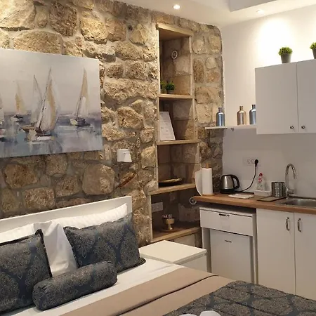 Apartment Placeta & *